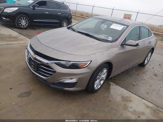 1G1ZD5ST5NF122348 Chevrolet Malibu Fwd Lt