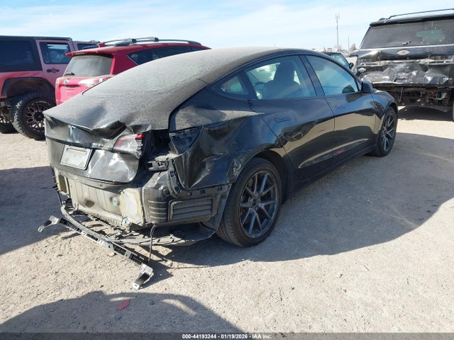 2023 TESLA MODEL 3 5YJ3E1EAXPF548122 Photo 3