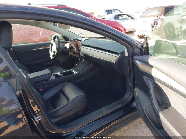 2023 TESLA MODEL 3 5YJ3E1EAXPF548122 Photo 4