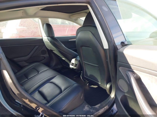 2023 TESLA MODEL 3 5YJ3E1EAXPF548122 Photo 7