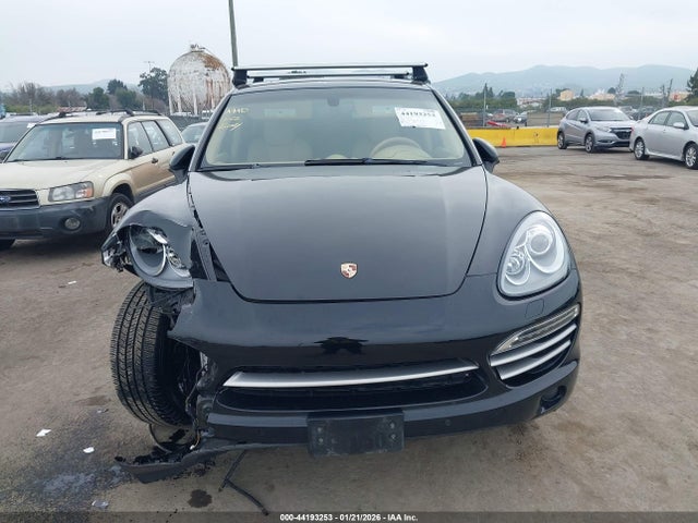 WP1AF2A26ELA82075 Porsche Cayenne Diesel/diesel Platinum Edition