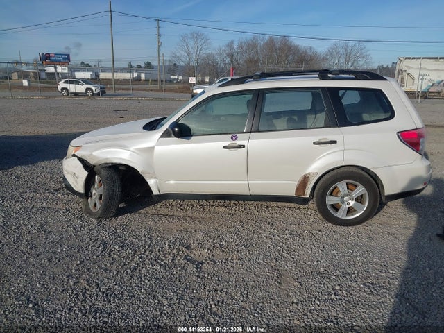 Продаж на аукціоні авто 2011 Subaru Forester 2.5x, vin: JF2SHABC8BH721610, номер лоту: 44193254