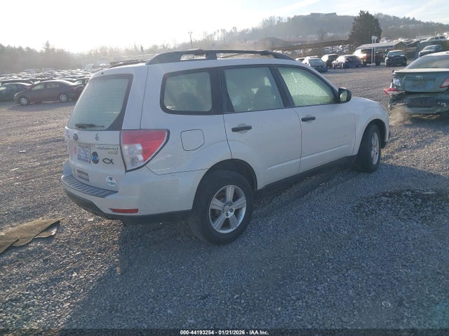 Продаж на аукціоні авто 2011 Subaru Forester 2.5x, vin: JF2SHABC8BH721610, номер лоту: 44193254