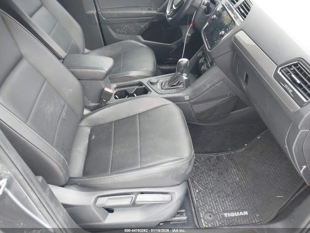 Aukcja sprzedaży 2018 Volkswagen Tiguan 2.0t Se/2.0t Sel, vin: 3VV2B7AX3JM069000, numer aukcji: 44193262