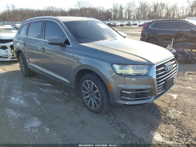2017 AUDI Q7 WA1LAAF79HD013767 Photo 0