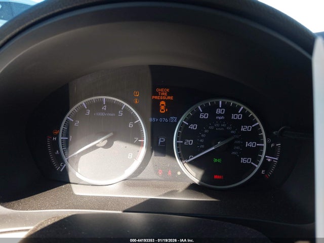 Acura Ilx Premium Package/technology Plus Package 2018 19UDE2F76JA005476 Image 7