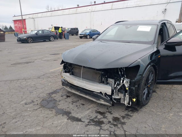 2022 AUDI E-TRON WA1VABGE4NB023528 Photo 5