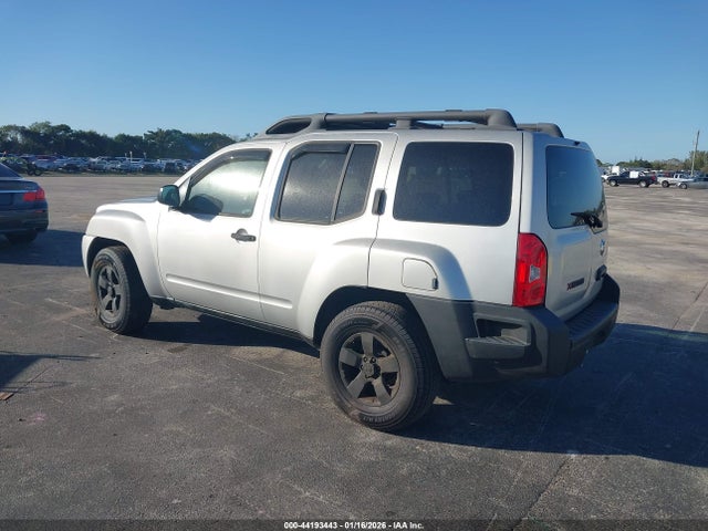 2010 NISSAN XTERRA 5N1AN0NU7AC510987 Photo 2