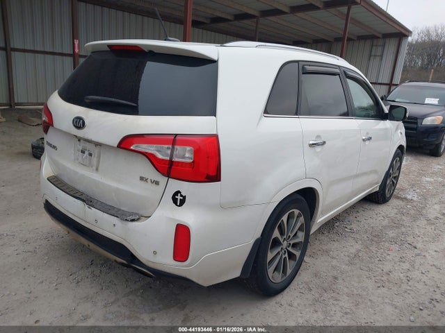 44193446 :رقم المزاد ، 5XYKW4A76FG573174 vin ، 2015 Kia Sorento Sx V6 مزاد بيع