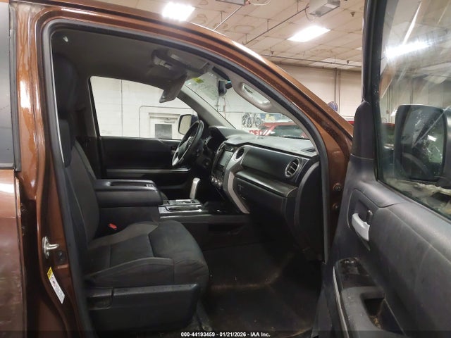 2016 TOYOTA TUNDRA 5TFUY5F11GX529448 Photo 4