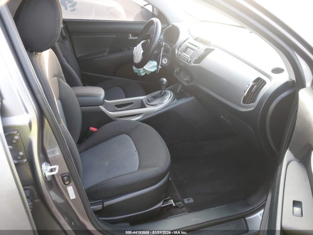 KNDPB3AC9G7839066 KIA Sportage Lx