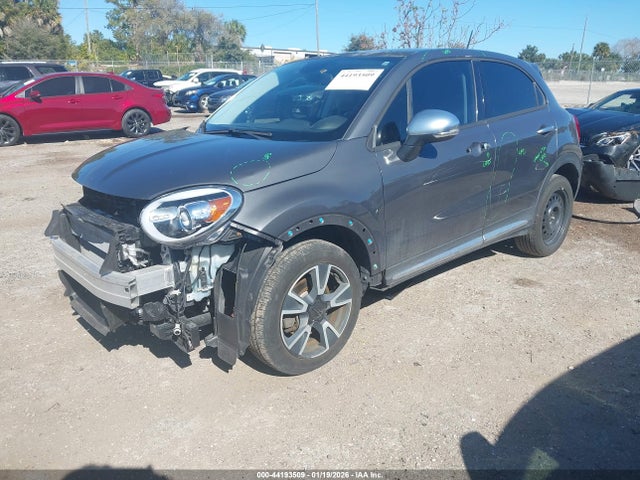 2018 FIAT 500X ZFBCFXAB1JP676523 Photo 1