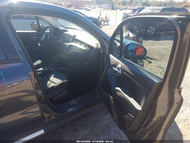 2018 FIAT 500X ZFBCFXAB1JP676523 Photo 4