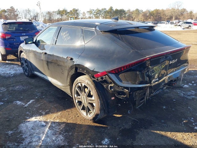 2025 KIA EV6 5XYC4DJC5SG003443 Photo 2