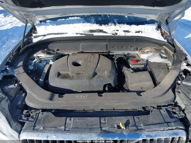 2020 VOLVO XC60 YV4102DK9L1598953 Photo 9