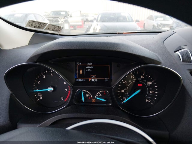1FMCU9GD1JUC88700 Ford ESCAPE SE