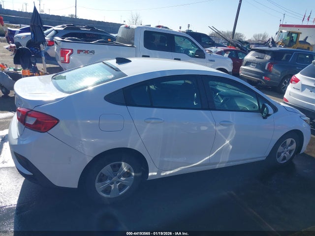 Chevrolet Cruze Ls Auto 2018 1G1BC5SM9J7218615 Image 13