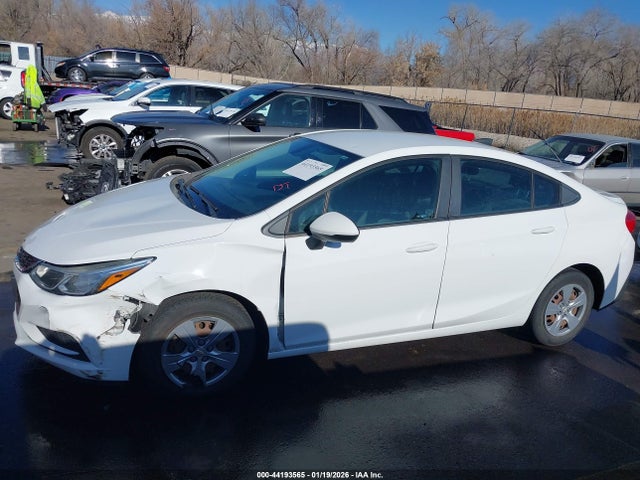 Chevrolet Cruze Ls Auto 2018 1G1BC5SM9J7218615 Image 14
