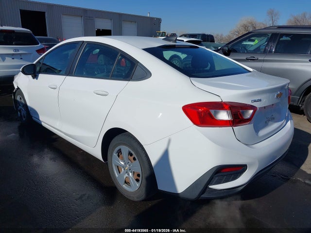 Chevrolet Cruze Ls Auto 2018 1G1BC5SM9J7218615 Image 3