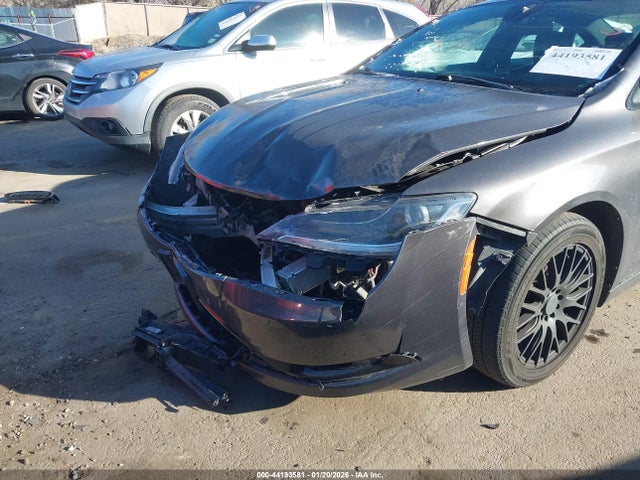 Aukcja sprzedaży 2015 Chrysler 200 S, vin: 1C3CCCDG7FN683490, numer aukcji: 44193581