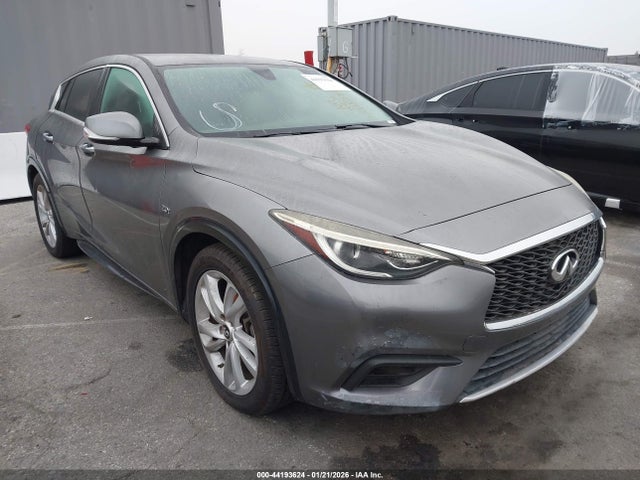 2018 INFINITI QX30 SJKCH5CP0JA060820