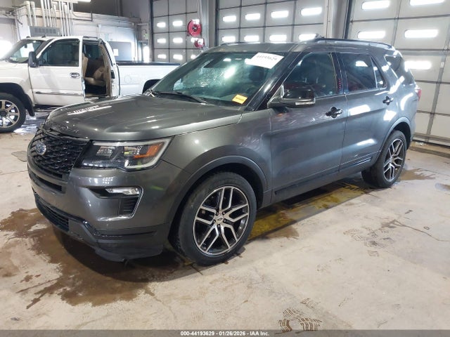 Ford EXPLORER SPORT 2018 1FM5K8GT2JGB29358 Image 2