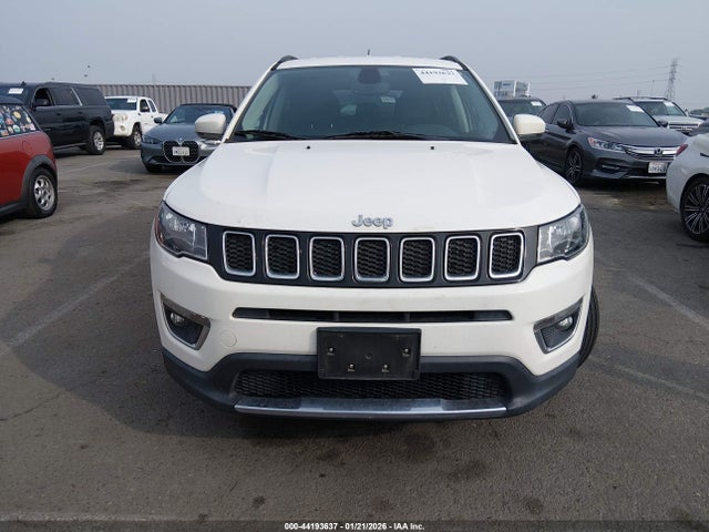 3C4NJCCB1LT179920 Jeep Compass Limited Fwd