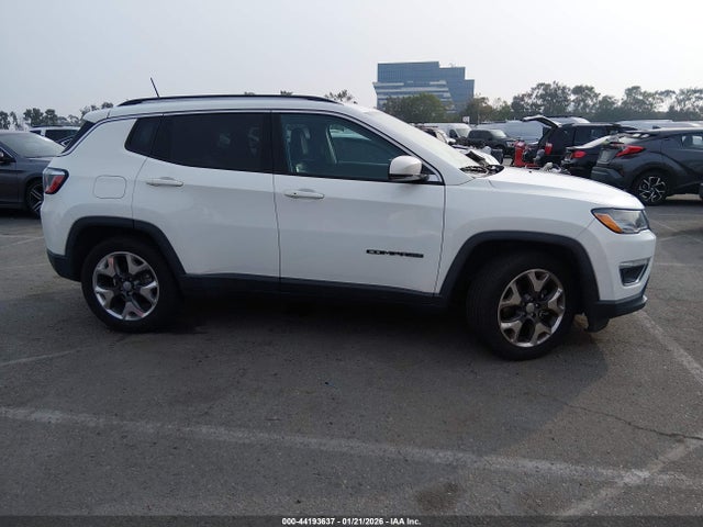 3C4NJCCB1LT179920 Jeep Compass Limited Fwd