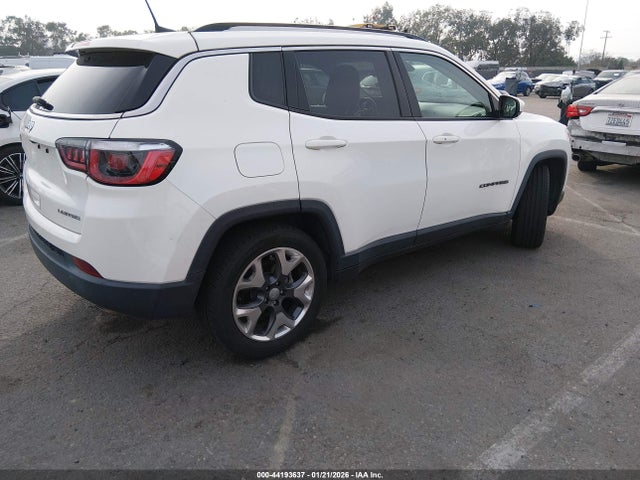 3C4NJCCB1LT179920 Jeep Compass Limited Fwd