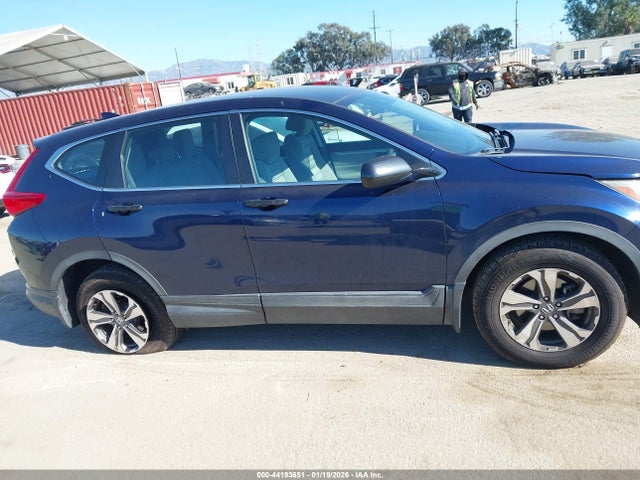Honda CR-V LX 2017 7FARW5H37HE010950 Image 13