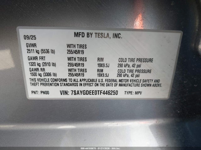 2026 TESLA MODEL Y 7SAYGDEE0TF446250 Photo 8