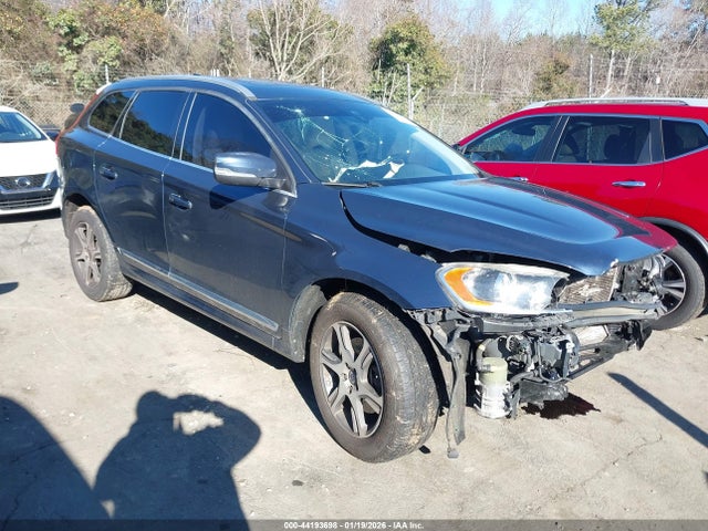 2015 VOLVO XC60 YV4902RKXF2633865