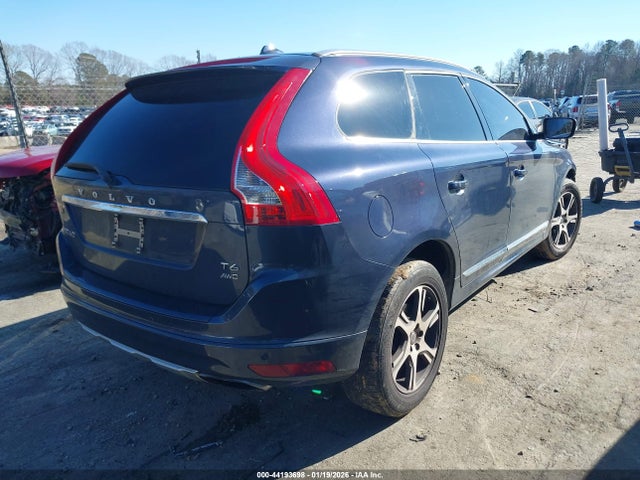 2015 VOLVO XC60 YV4902RKXF2633865 Photo 3