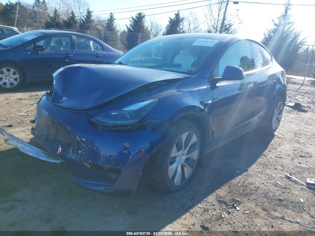 2023 TESLA MODEL Y 7SAYGAEE6PF683829 Photo 1
