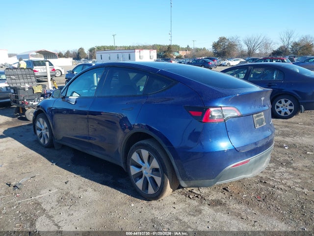 2023 TESLA MODEL Y 7SAYGAEE6PF683829 Photo 2
