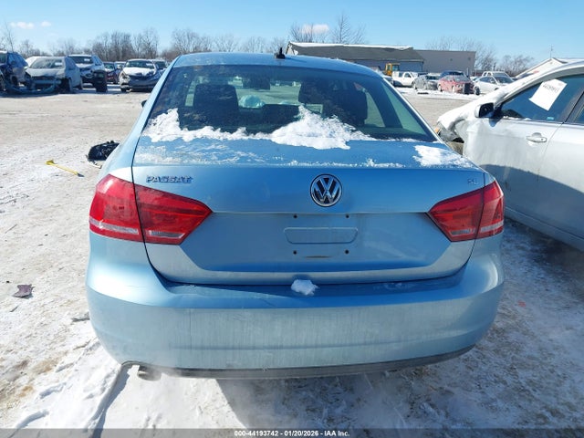 2012 Volkswagen Passat 2.5l Se მანქანა იყიდება აუქციონზე, vin: 1VWBP7A36CC012434, აუქციონის ნომერი: 44193742