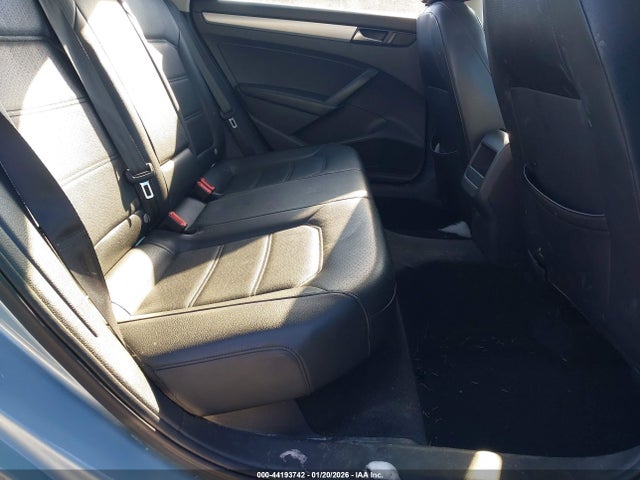 2012 Volkswagen Passat 2.5l Se მანქანა იყიდება აუქციონზე, vin: 1VWBP7A36CC012434, აუქციონის ნომერი: 44193742