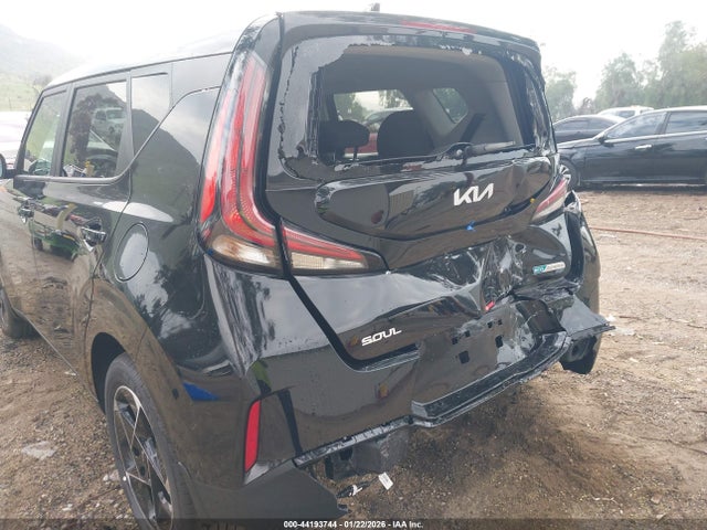 KNDJ33AU8S7956190 KIA SOUL EX