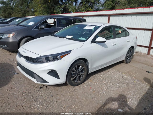3KPF24AD1RE748743 KIA Forte Lxs