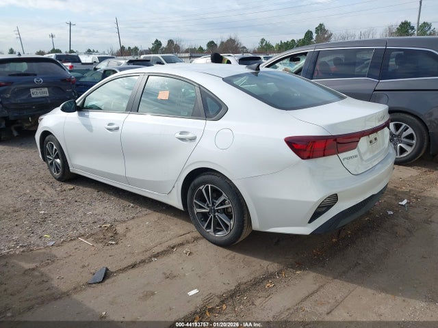 3KPF24AD1RE748743 KIA Forte Lxs