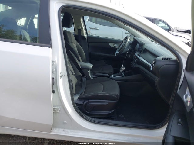 3KPF24AD1RE748743 KIA Forte Lxs