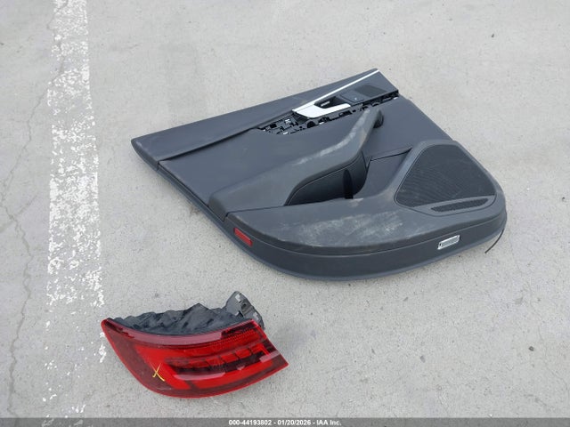 WAUKMAF49JA065824 Audi A4 2.0t Tech Ultra Premium/2.0t Ultra Premium