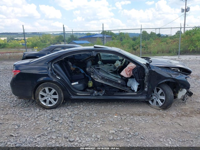 44193827 :رقم المزاد ، JTHBK1EG5B2454653 vin ، 2011 Lexus Es 350 مزاد بيع