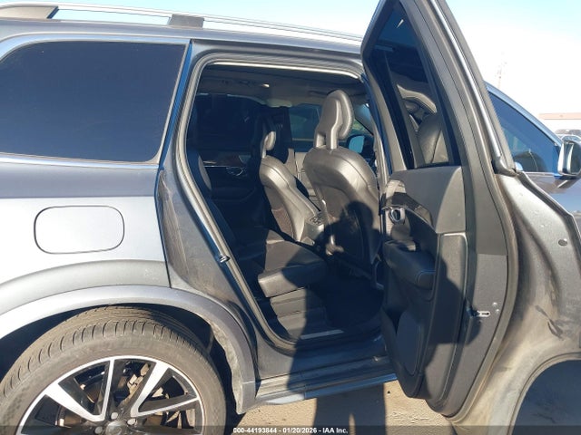 YV4A22PKXJ1389854 Volvo Xc90 T6 Momentum