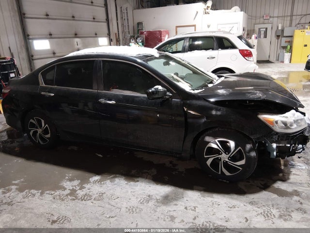 2017 Honda Accord Lx მანქანა იყიდება აუქციონზე, vin: 1HGCR2F39HA195989, აუქციონის ნომერი: 44193864