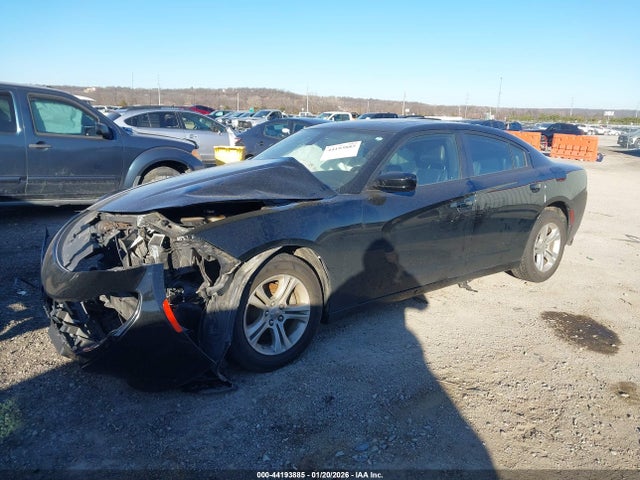 44193885 :رقم المزاد ، 2C3CDXBG7NH201535 vin ، 2022 Dodge Charger Sxt Rwd مزاد بيع