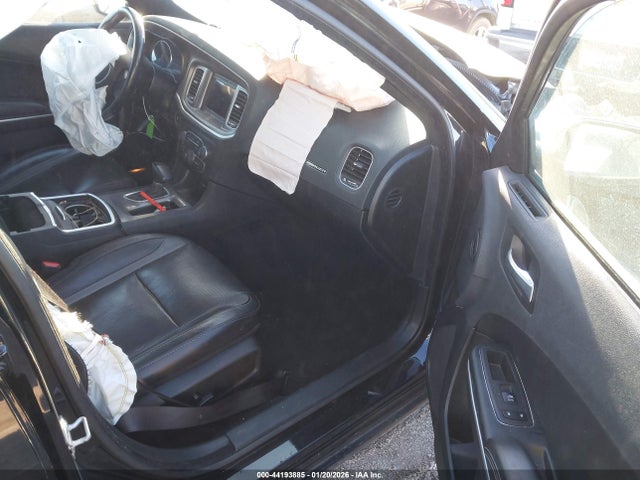 44193885 :رقم المزاد ، 2C3CDXBG7NH201535 vin ، 2022 Dodge Charger Sxt Rwd مزاد بيع