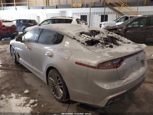 2018 KIA STINGER KNAE15LA5J6012337 Photo 2