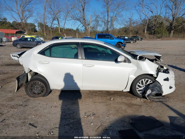 5YFBURHE8KP884098 Toyota COROLLA LE