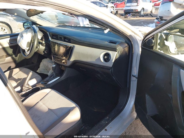 Toyota COROLLA LE 2018 2T1BURHE3JC093394 Image 5